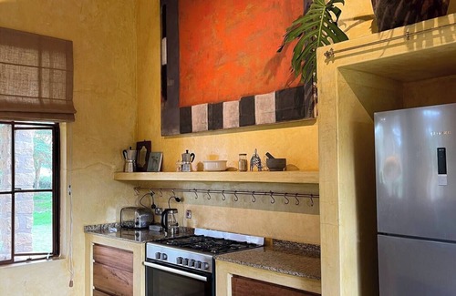 Naivasha House | Spacious safari villa with 3 suites, gardens, and wildlife views on Lake Naivasha.