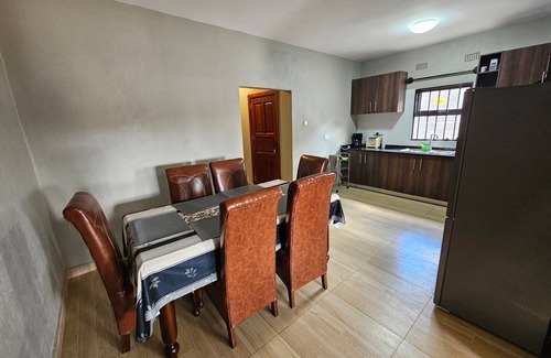 Lusaka House | Spacious secure one bed apartment in Lilayi