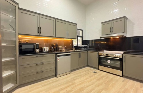 Al Danah Apartment | Spacious Serenity: 5BR Luxury Living in Al Danah