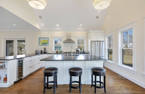 Village of Southampton House | Spacious Southampton Village Home Walking Distance to Town, Private Pool,.