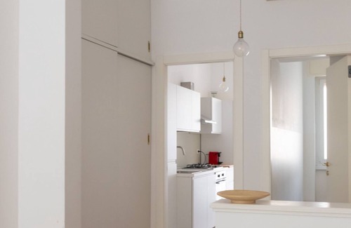 Fiera Apartment | Spacious Studio in Residential Area – MirablePM