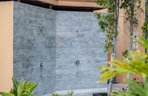 Anaheim Resort House | Spacious Suite Near Disneyland and Anaheim GardenWalk - Onsite Swimming Pool