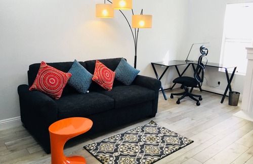 University City House | Spacious & Sunny Luxurious Townhouse La Jolla UTC