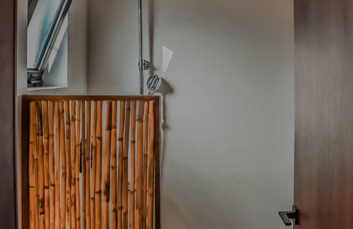 Galatas Hotel | Spacious superior pool view room