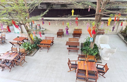 Su Thep House | Spacious Superior Twin | Lounge in Comfort