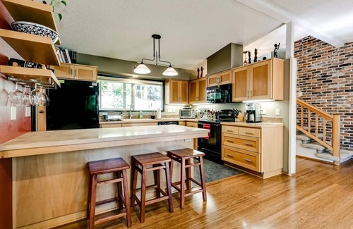 Eugene House | Spacious Sylvan St Home 1 mi from UofO