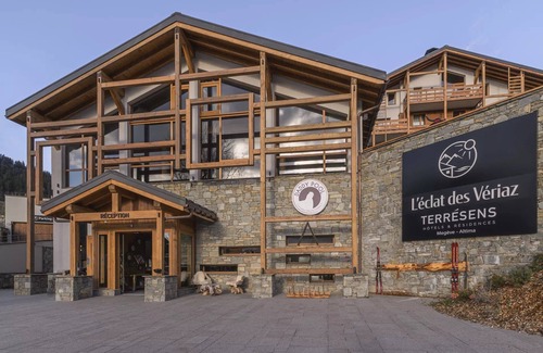 Megeve Apartment | Spacious T3 with terrace in 4* residence with spa, pool, fitness room