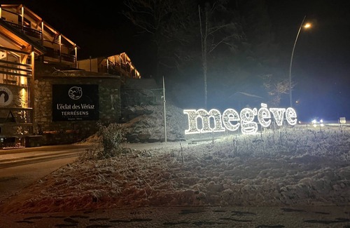 Megeve Apartment | Spacious T3 with terrace in 4* residence with spa, pool, fitness room
