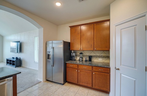 Atascocita House | Spacious Texas Vacation Rental w/Community Pool!