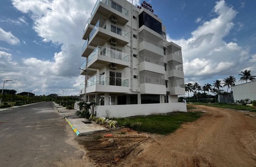 Mysore Apartment | Spacious Top Floor Luxury 3-bedroom with AC and WiFi in enchanting Mysurunnn
