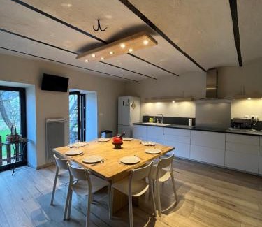 Le Bourg-d'Oisans House | Spacious town house in the center of le Bourg d'Oisans