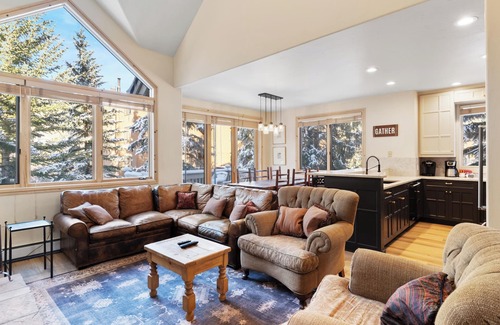 Mountain House House | Spacious Townhome w/Private Hot Tub & Deck, Short Walk to Peru Lift!
