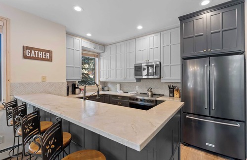 Mountain House House | Spacious Townhome w/Private Hot Tub & Deck, Short Walk to Peru Lift!