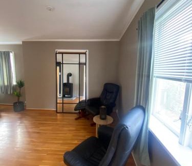 Odda Apartment | Spacious Trolltunga apartment close to the city center, good parking
