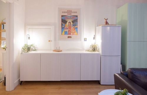 London City Centre Apartment | Spacious two-bed apartment 100m from Trafalgar sqr