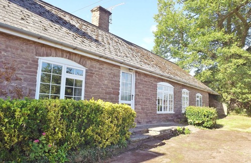 Hereford Cottage | Spacious two bed cottage comfortably sleeps four people.