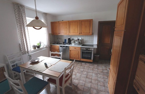 Lemgo Cottage | Spacious vacation apartment on the edge of the forest with panoramic views (barrier-free)