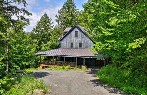 Stockbridge House | Spacious Vermont Mountain Retreat - 4BR,4BA - Near Skiing & Hiking - Perfect for Groups