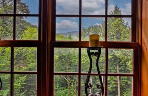 Stockbridge House | Spacious Vermont Mountain Retreat - 4BR,4BA - Near Skiing & Hiking - Perfect for Groups