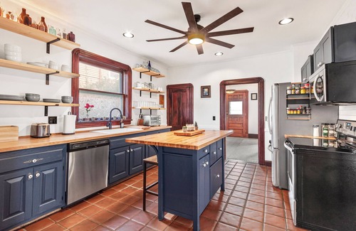 Catskill House | Spacious Victorian in the heart of Catskill Village - Close to All