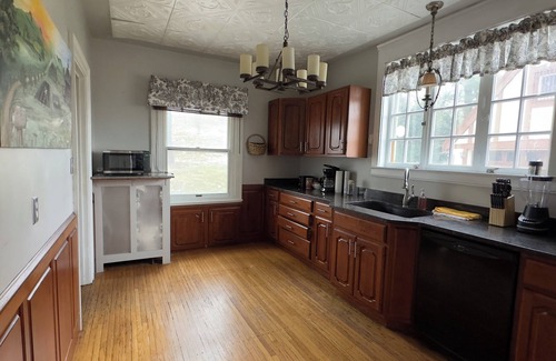 Davenport House | Spacious Victorian Tudor with Gaming Room near Museums, Parks and Downtown