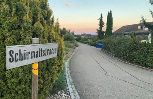 Gunsberg Villa | Spacious villa ¦ South slope of Solothurn Jura ¦ Time for groups and families