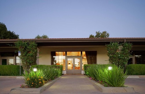 San Diego Country Estates Apartment | Spacious Villa w/Full Kitchen, Swimming Pools & Tennis Courts in Ramona
