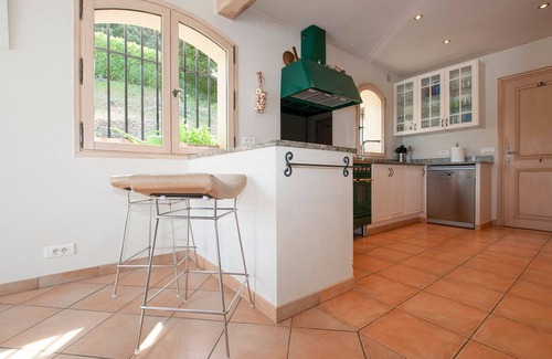 Valbonne Villa | Spacious Villa with grand views of Sea and Mountains !