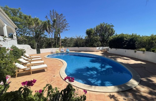 Alfeicao Villa | Spacious villa with large pool close to Loule