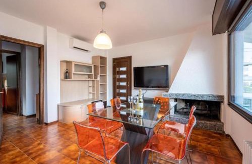 Pella House | Spaghetti & Cappuccino Beach Villa