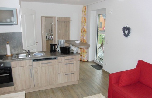 Kaschow Apartment | 'Spantekow Castle': Apartment for up to 3 guests (with extra bed) & pets