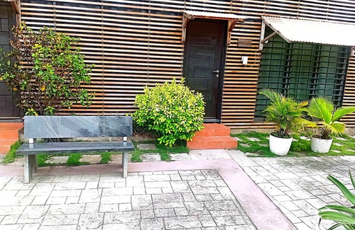 Labone Apartment | Spar Shipping Container in the heart of Osun7 minutes drive from the airport