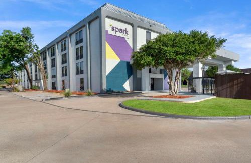 Grand Prairie Hotel | Spark By Hilton Grand Prairie