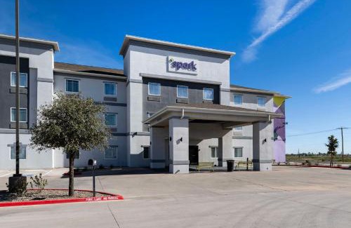 Midland Hotel | Spark by Hilton Midland South