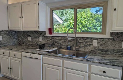 Brookings House | Sparkling Clean, Private & Quiet! Amazing Ocean Views [3]