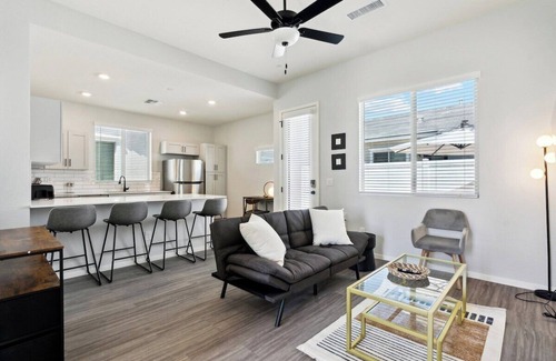 Sundance House | Sparkling Modern Home in Canopy w/Pool,BBQ