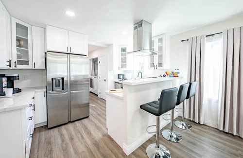 South San Gabriel House | Sparkling Pool! 5 Bedroom 3 Bath Plus Game Room
