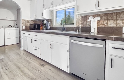 Grand Junction House | Sparn Mountain Hideaway 3 Bedroom Home