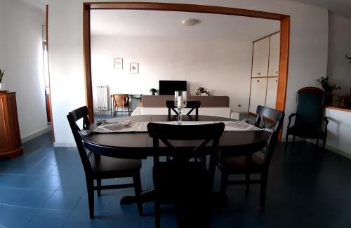 Nettuno Apartment | Spazioso appartamento sul lungomare di Nettuno