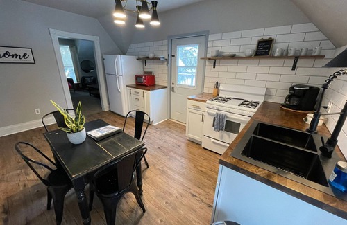 Spearfish Cottage | Spearfish Cottages