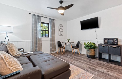 Spearfish Cottage | Spearfish Cottages