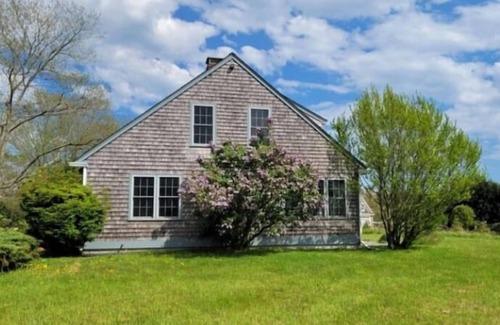 Little Compton House | SPECIAL OFFER 250/night 6/18 - 27. 300 cleaning 5+ nights, 200 1 - 4 nights.