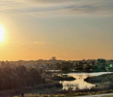 Melbourne Bed & Breakfast | Special offer! Jap-inspired stay with Lakeside view Room OR Entire House
