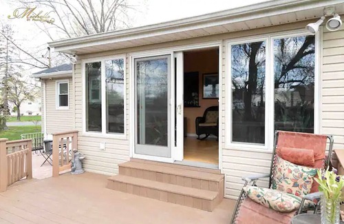 South Valley Stream House | Spectacular 4-bedroom home with private attached bathroom