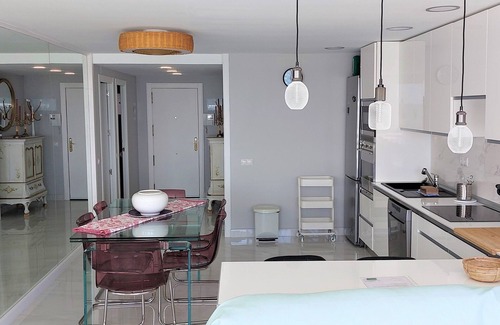 Benidorm Apartment | Spectacular 5 Stars front the beach Unforgettable sunsets listening to the waves