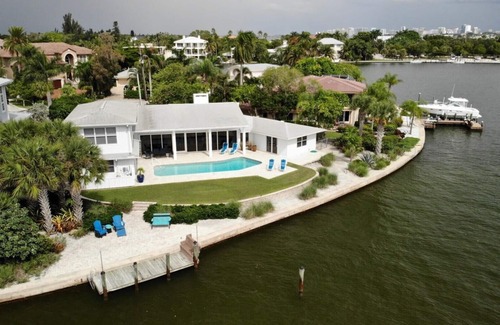Bay Isle House | Spectacular Bay View Home, Gateway to Siesta Key and all of Sarasota