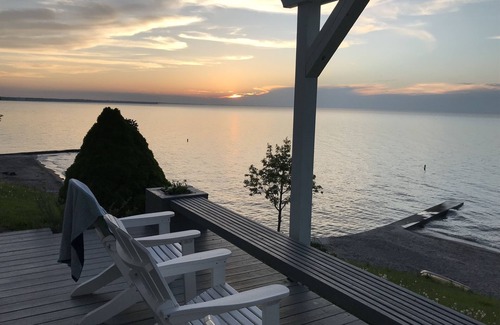 Mitiwanga House | Spectacular Beach House Near Cedar Point in Mitiwanga Beach