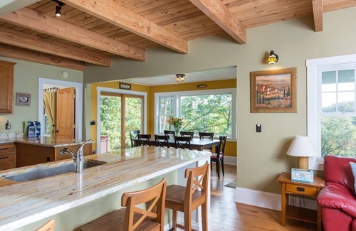 Front Royal Cottage | Spectacular Cottage with Shenandoah River Views