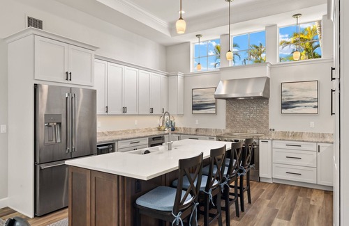Shell Harbor House | Spectacular Direct access canal front beauty!