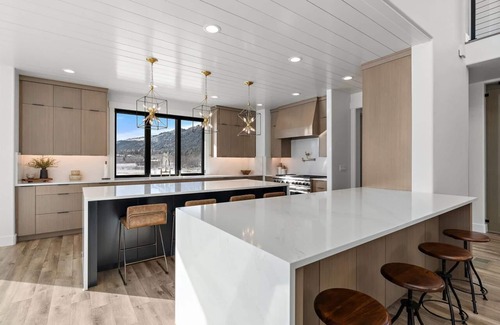 Tamarack House | Spectacular Estate Home with Hot Tub and Sauna